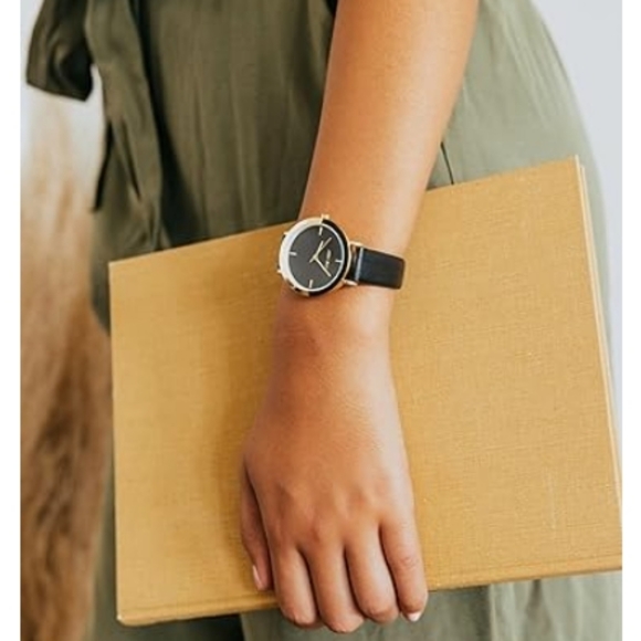 Women's New Strap Watch Gold /Black - Picture 2 of 7